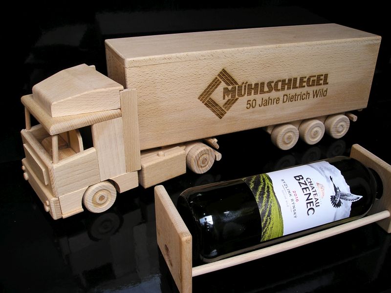 37 Unique Gifts For Truck Drivers The Best Presents For the Road 2023