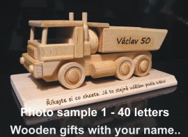 Wooden gifts, sample photo to order max. 40 letters text on toy.