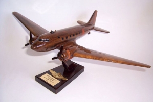 Airliner Douglas DC-3 (Dakota) wooden model