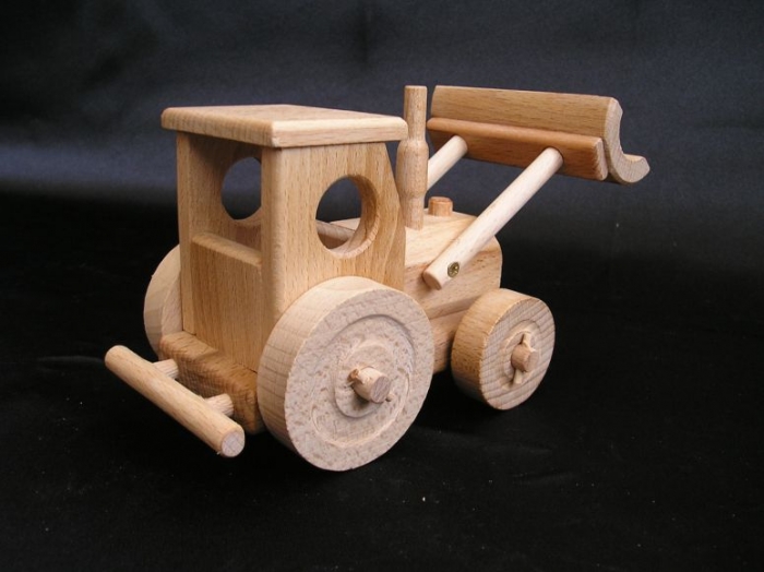 wooden-toys-truck-traktor