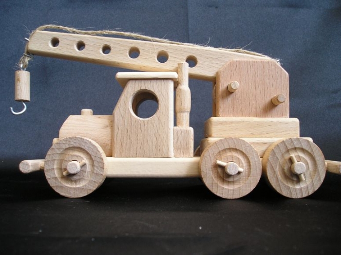 cranes-wooden-toys