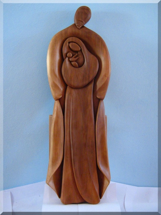Holy Family, the wooden sculpture 
