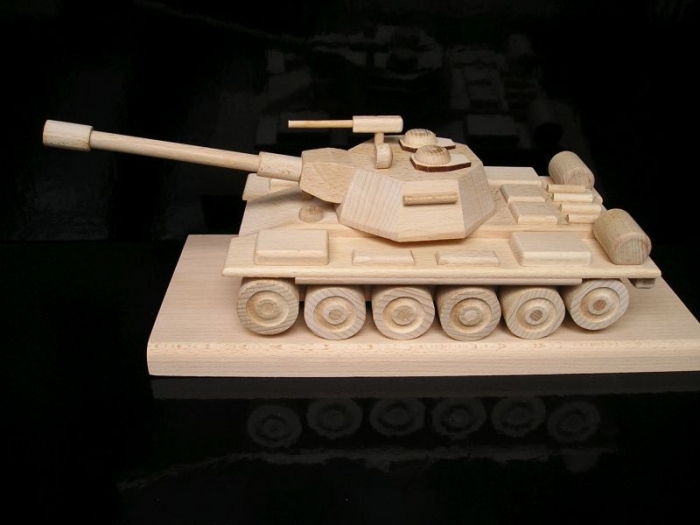 Gift military russian soviet battle tank T72