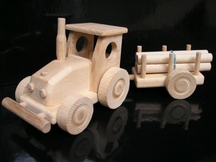 Traktor wooden toy for boy